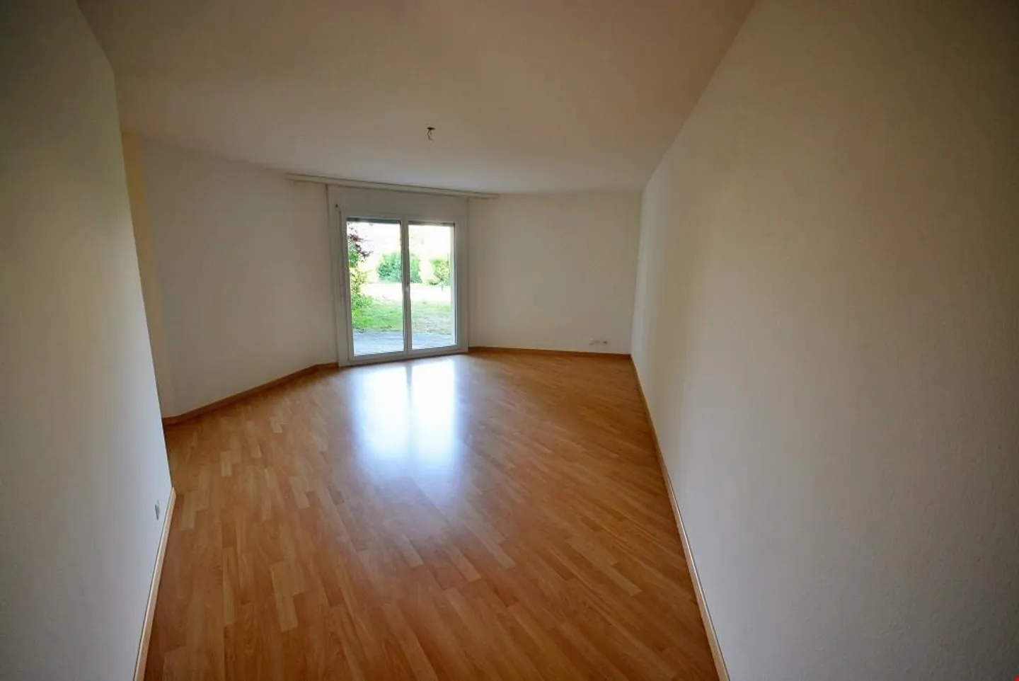 Appartamento singolo con balcone - Foto 1 di 7