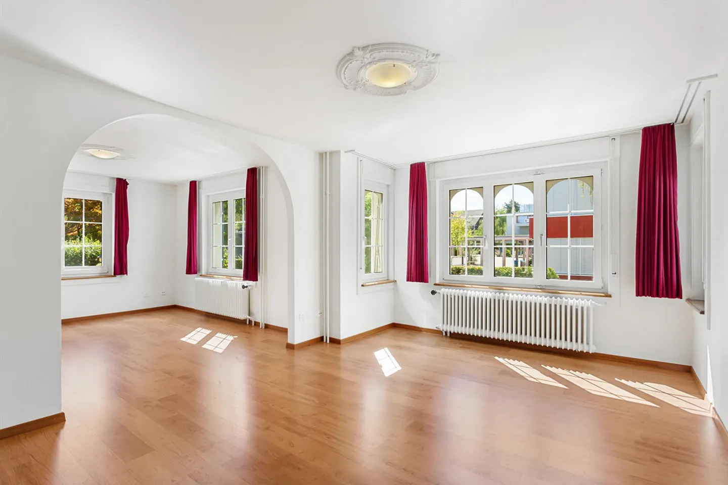 Casa caratteristica di 8,5 stanze con grande giardino in posizione centrale - Foto 5 di 30