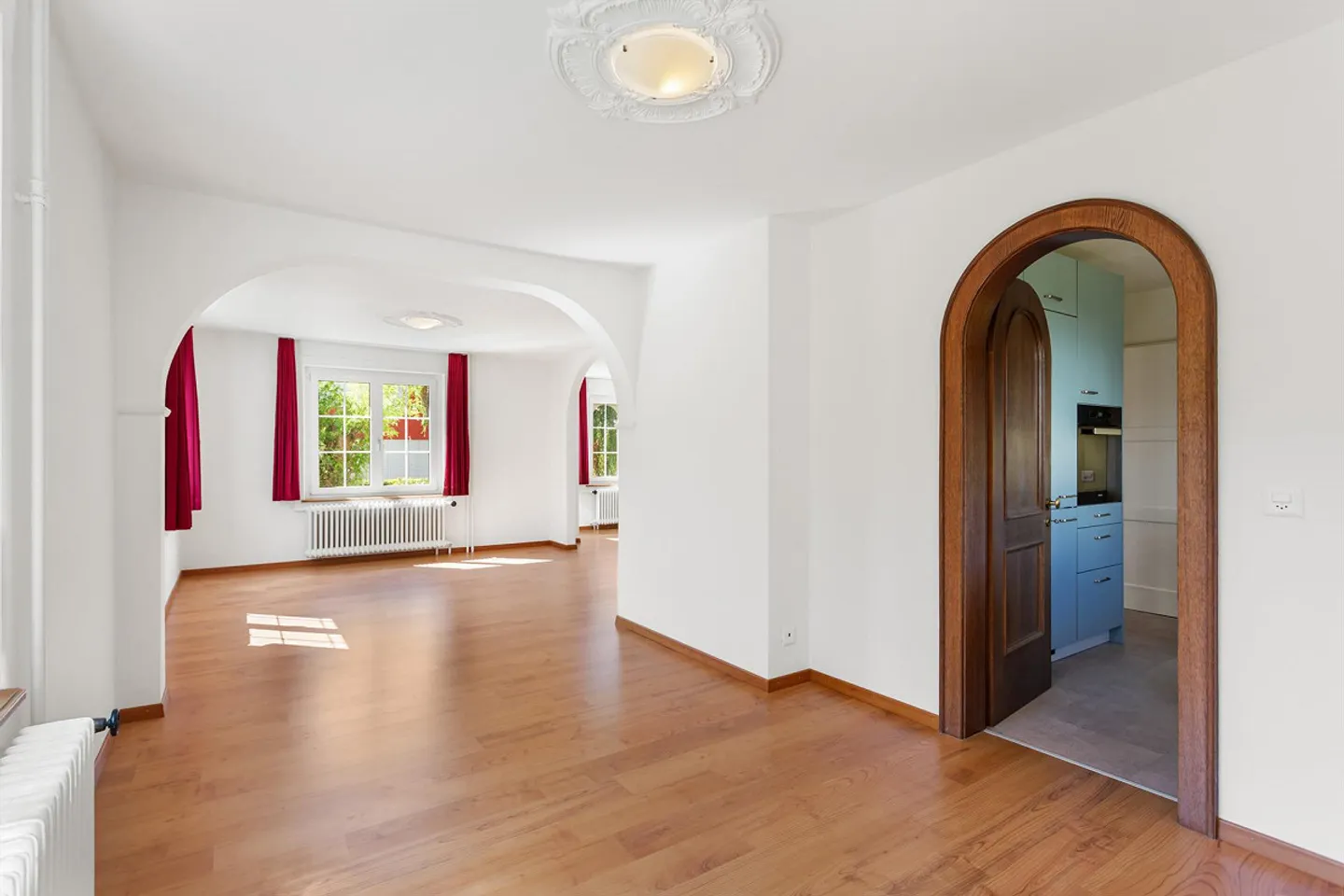 Casa caratteristica di 8,5 stanze con grande giardino in posizione centrale - Foto 6 di 30
