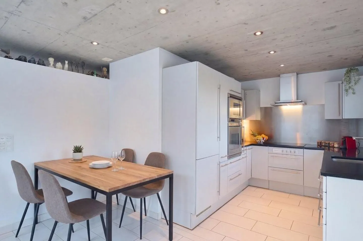 Spacious Single-Family Home with Apartment - Photo 9 of 12