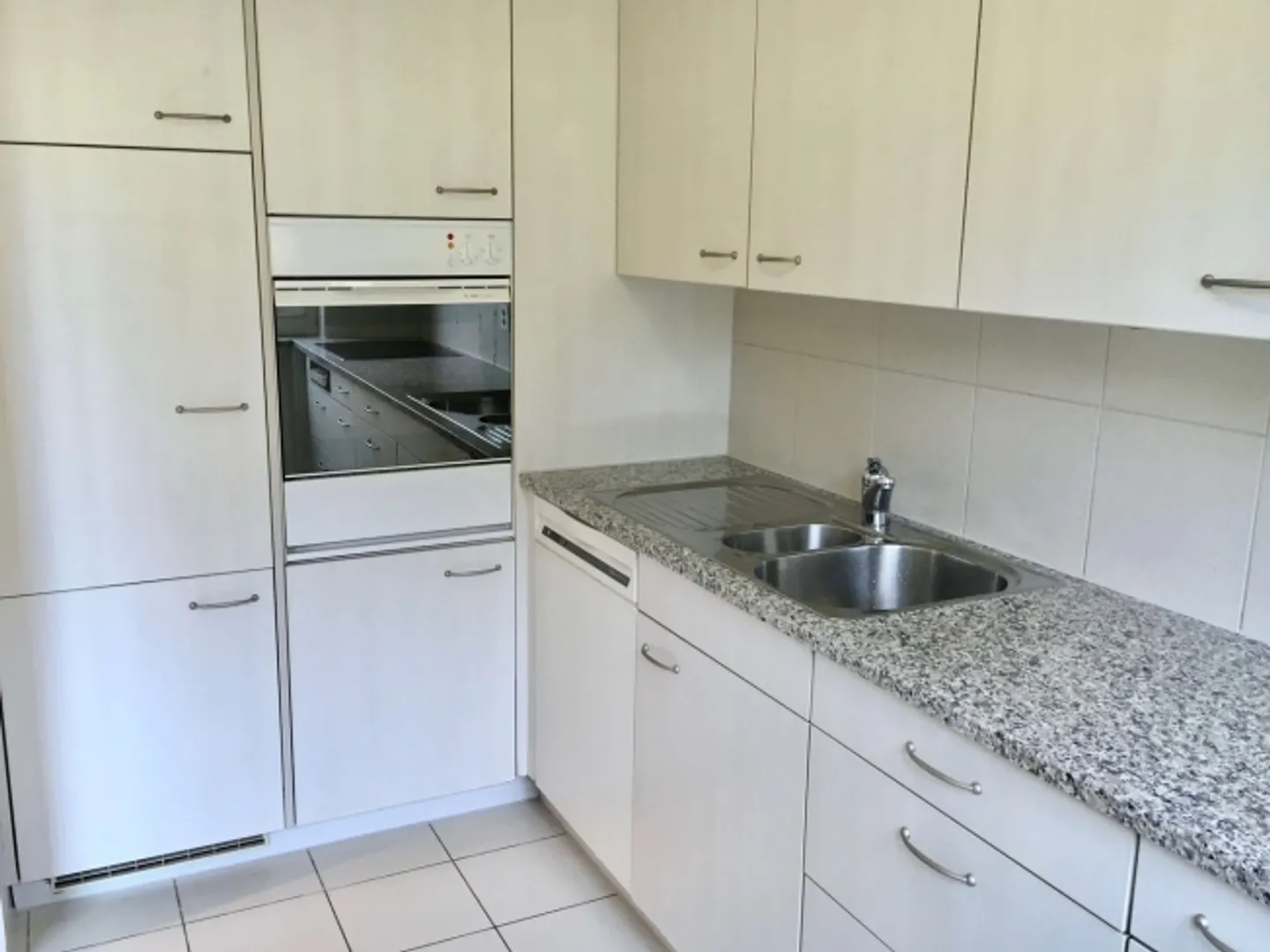 Appartamento ammobiliato in affitto - Foto 4 di 6