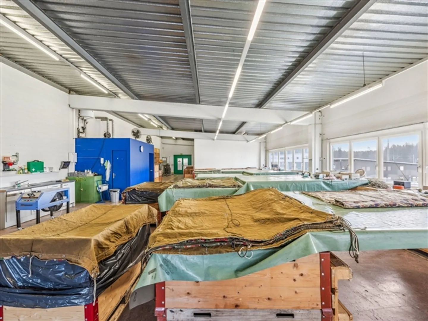 Spacious warehouse for rent in Knutwil - Photo 5 of 10