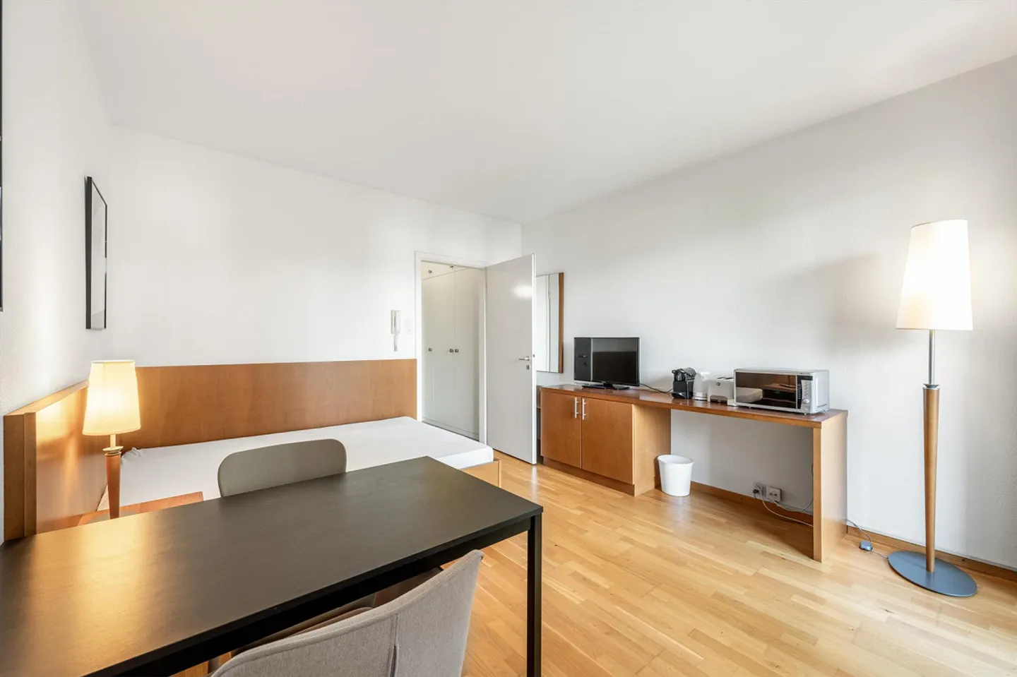 Cozy and Charming City Apartment - Photo 2 of 6