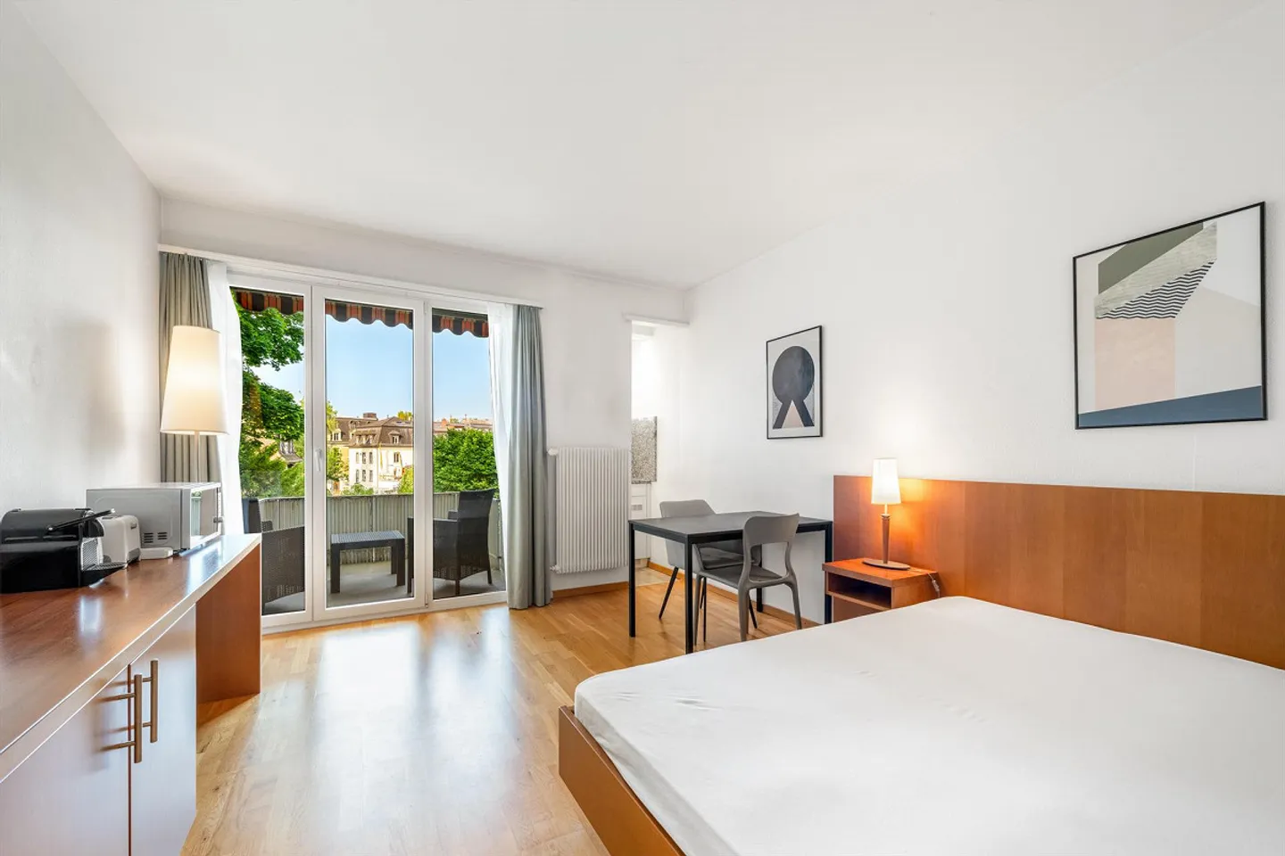 Cozy and Charming City Apartment - Photo 3 of 6