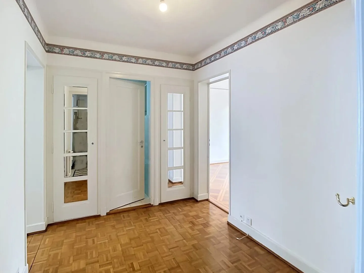 Ipercentro - Incantevole appartamento di 2,5 stanze in stile antico - Foto 6 di 9