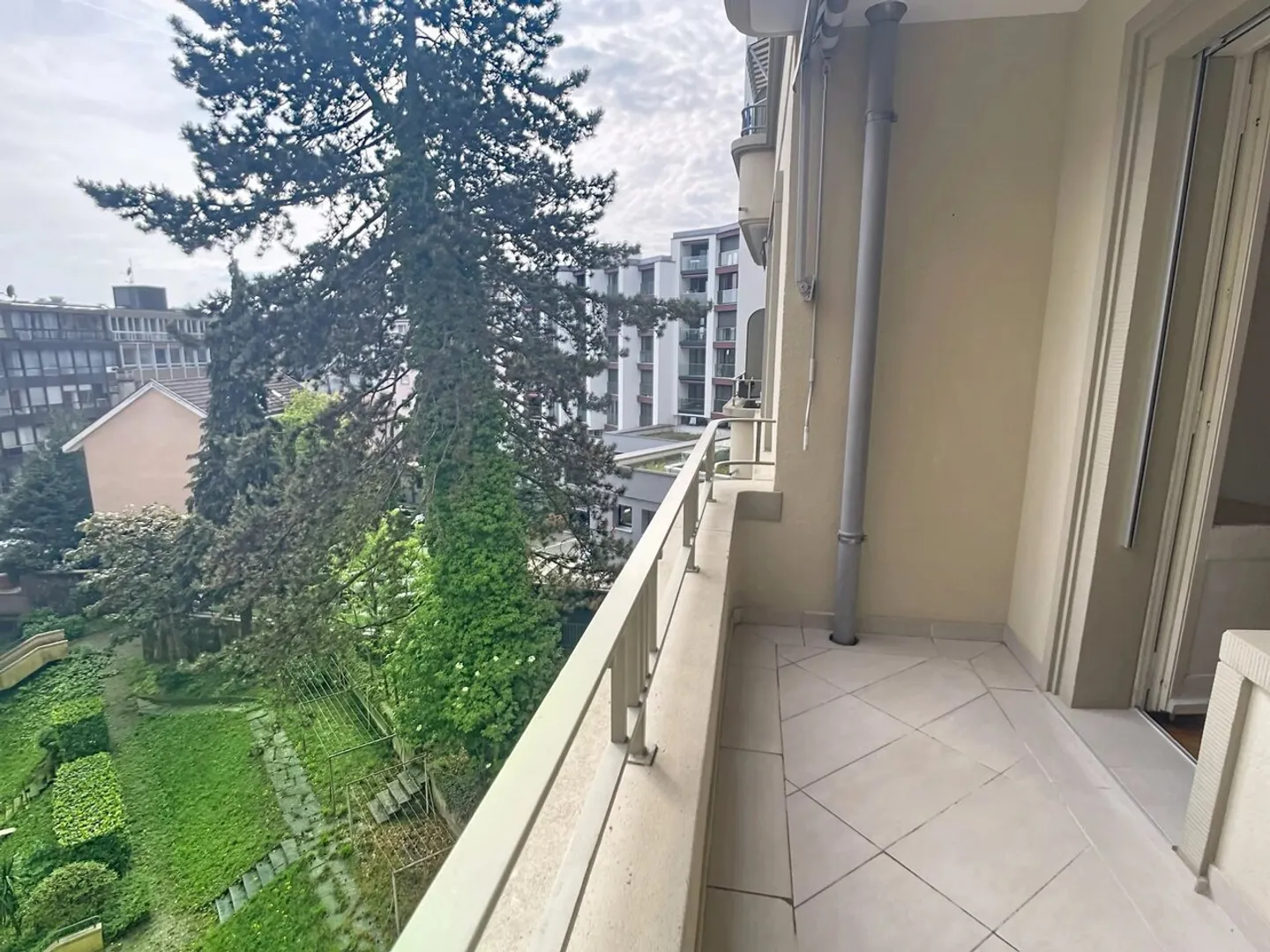 Ipercentro - Incantevole appartamento di 2,5 stanze in stile antico - Foto 4 di 9