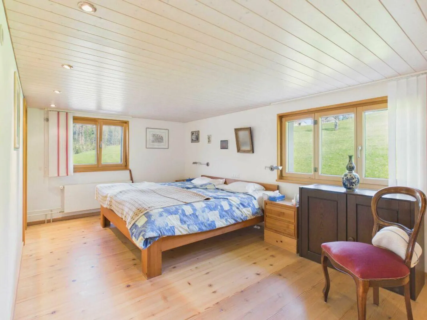 Charmantes Einfamilienhaus mit Garten - Foto 10 von 15