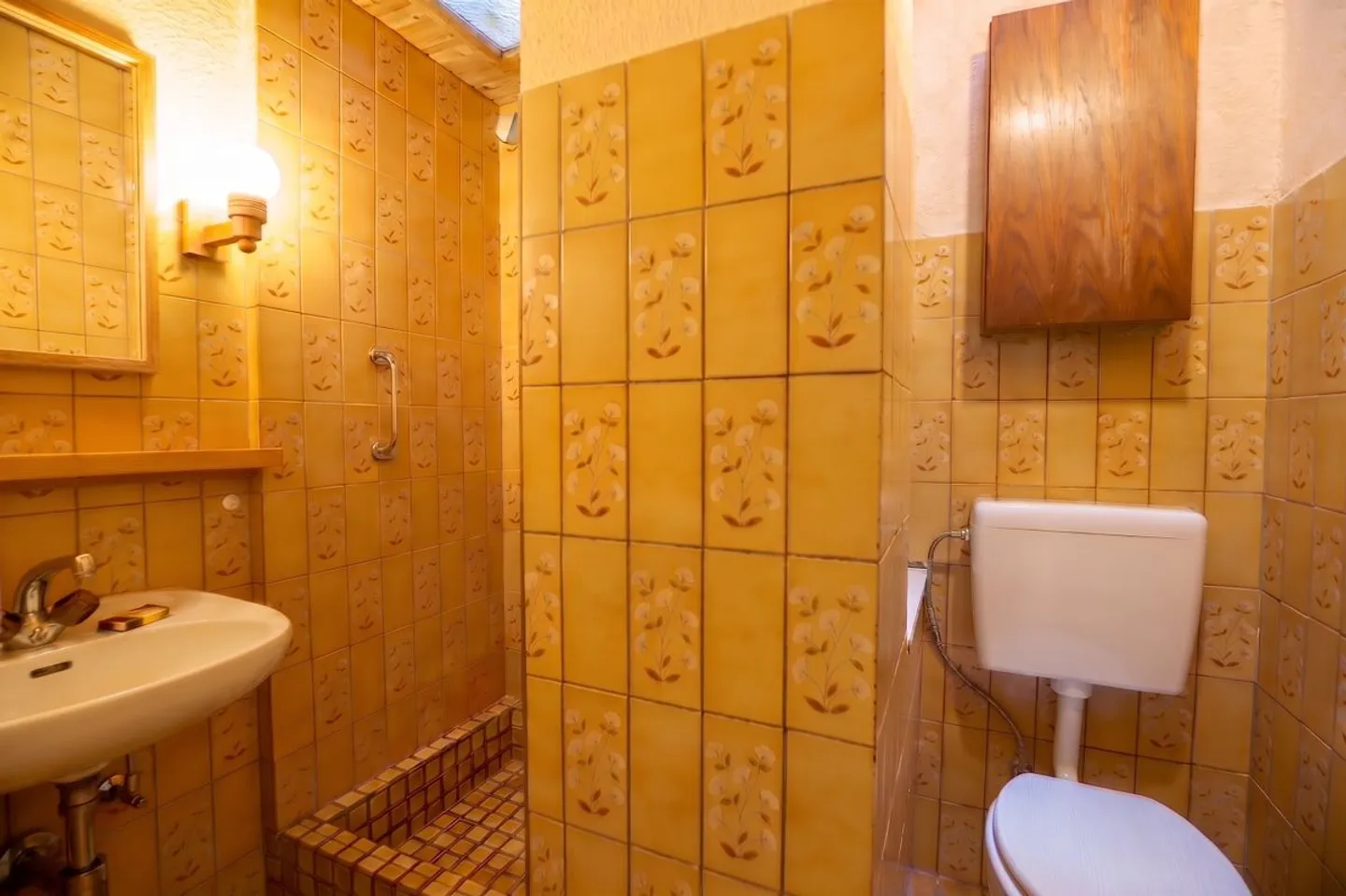 Renovierungsbedürftiges Haus - Foto 7 von 8