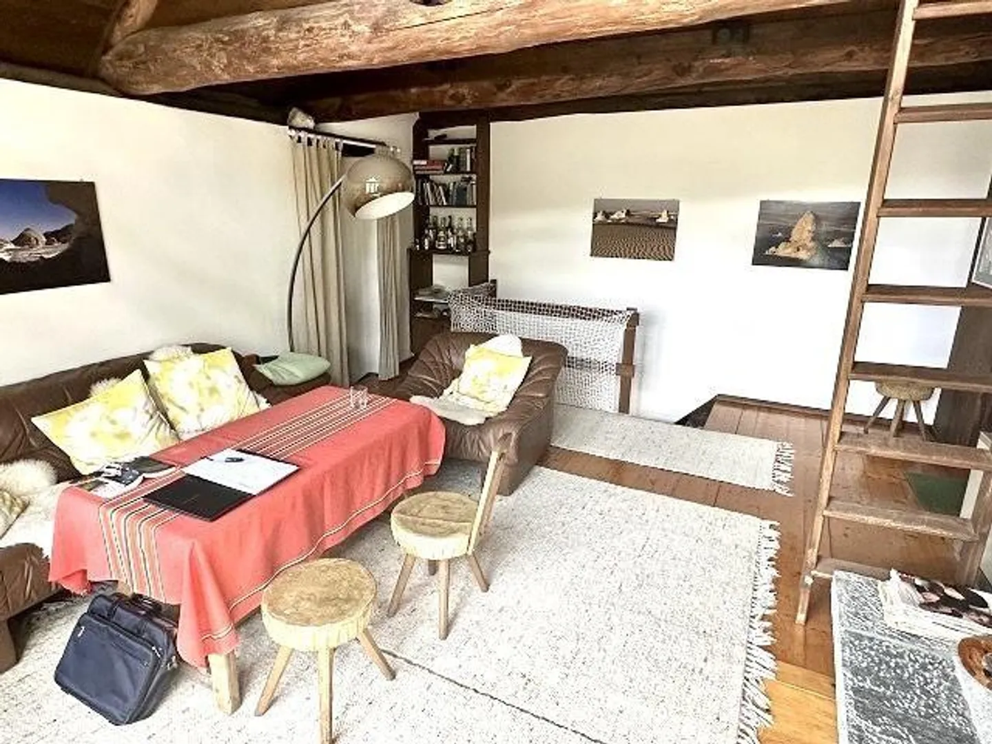 Rustico di 4 stanze con giardino in una posizione molto tranquilla e soleggiata... - Foto 3 di 34