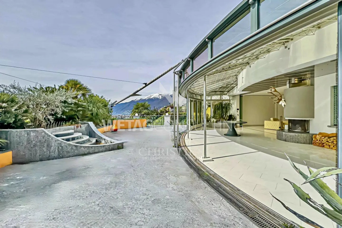 Muralto: Modern, bright apartment with large terrace & winter garden for sale - Photo 10 of 13