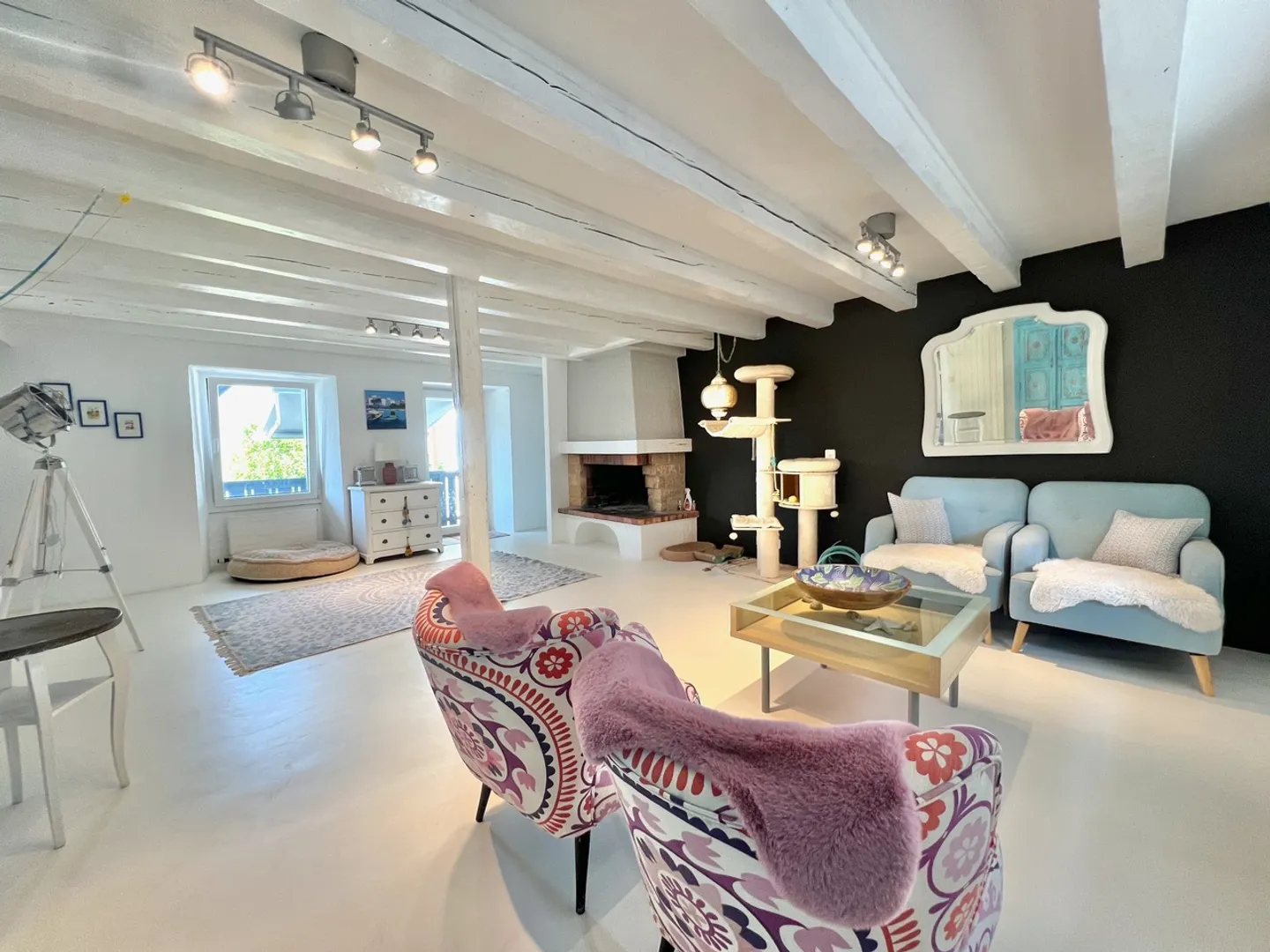 Magnificent Winegrower's House with Charm and Panoramic View of the Lake - Photo 4 of 12