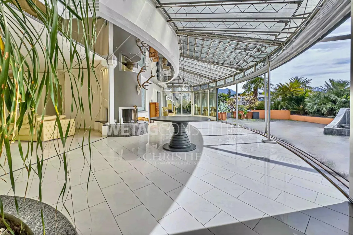 Muralto: Modern, bright apartment with large terrace & winter garden for sale - Photo 12 of 13