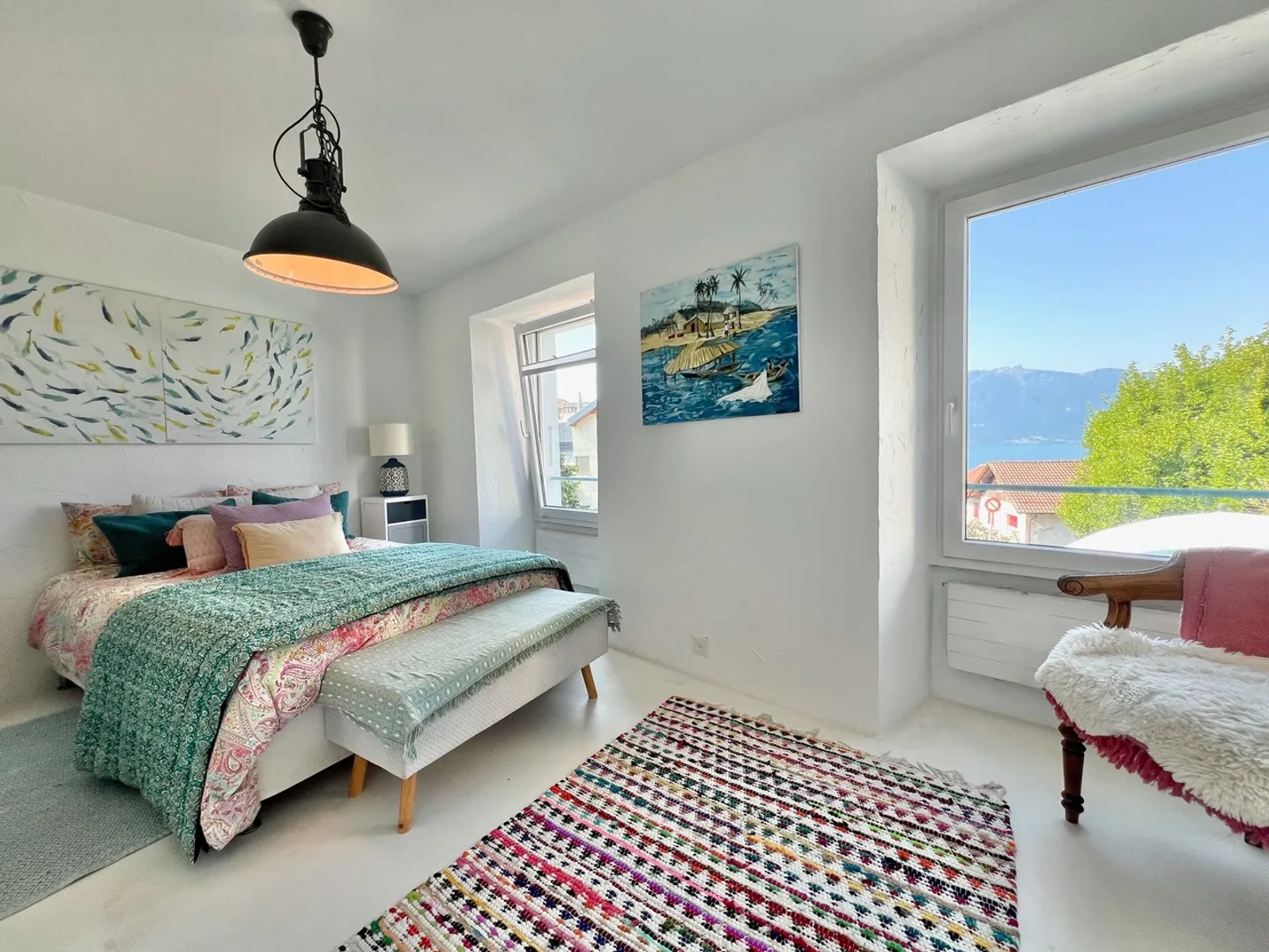 Magnificent Winegrower's House with Charm and Panoramic View of the Lake - Photo 2 of 12
