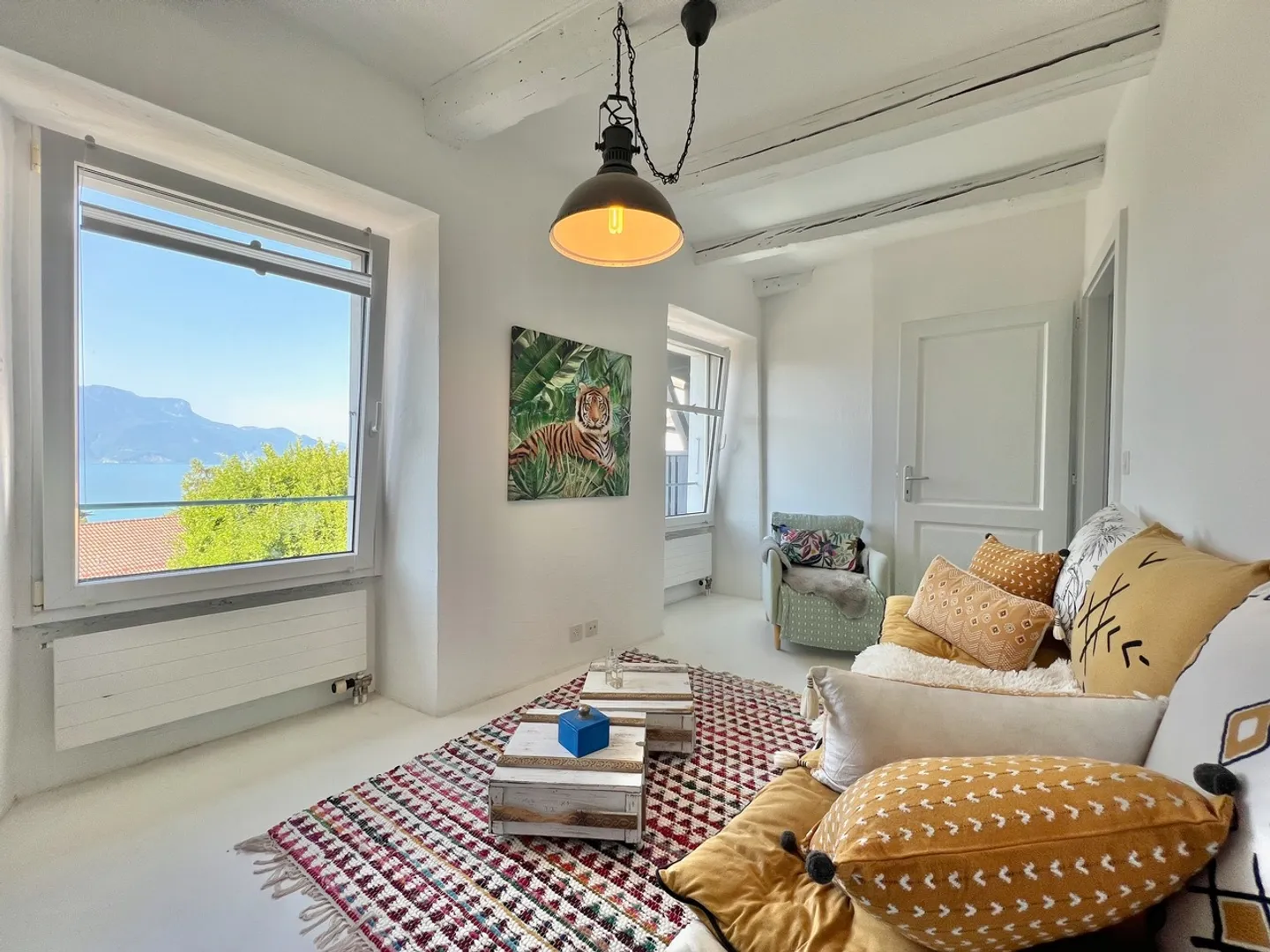 Magnificent Winegrower's House with Charm and Panoramic View of the Lake - Photo 10 of 12
