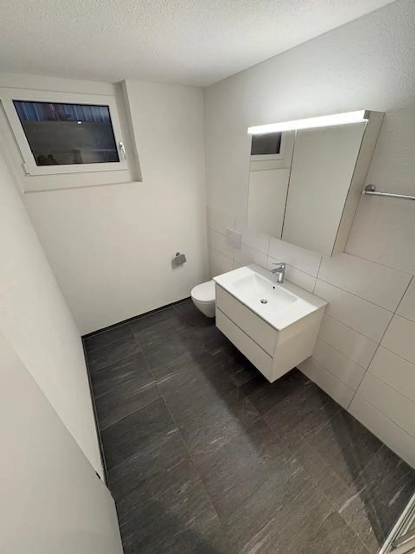 4.5-room apartment with large terrace and mountain view for rent new - Photo 13 of 17