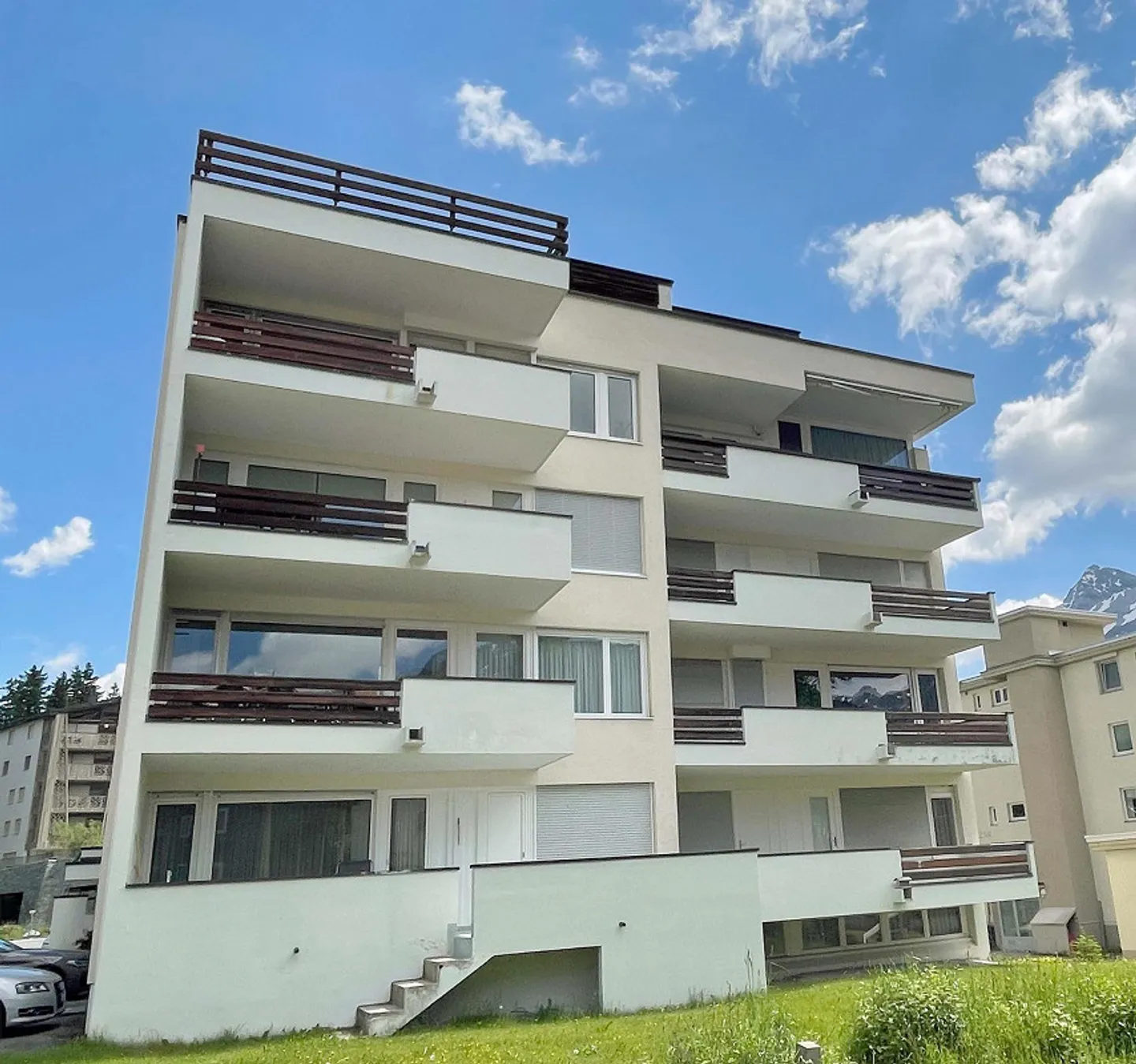 Appartement rénové dans un emplacement central - Photo 3 sur 6