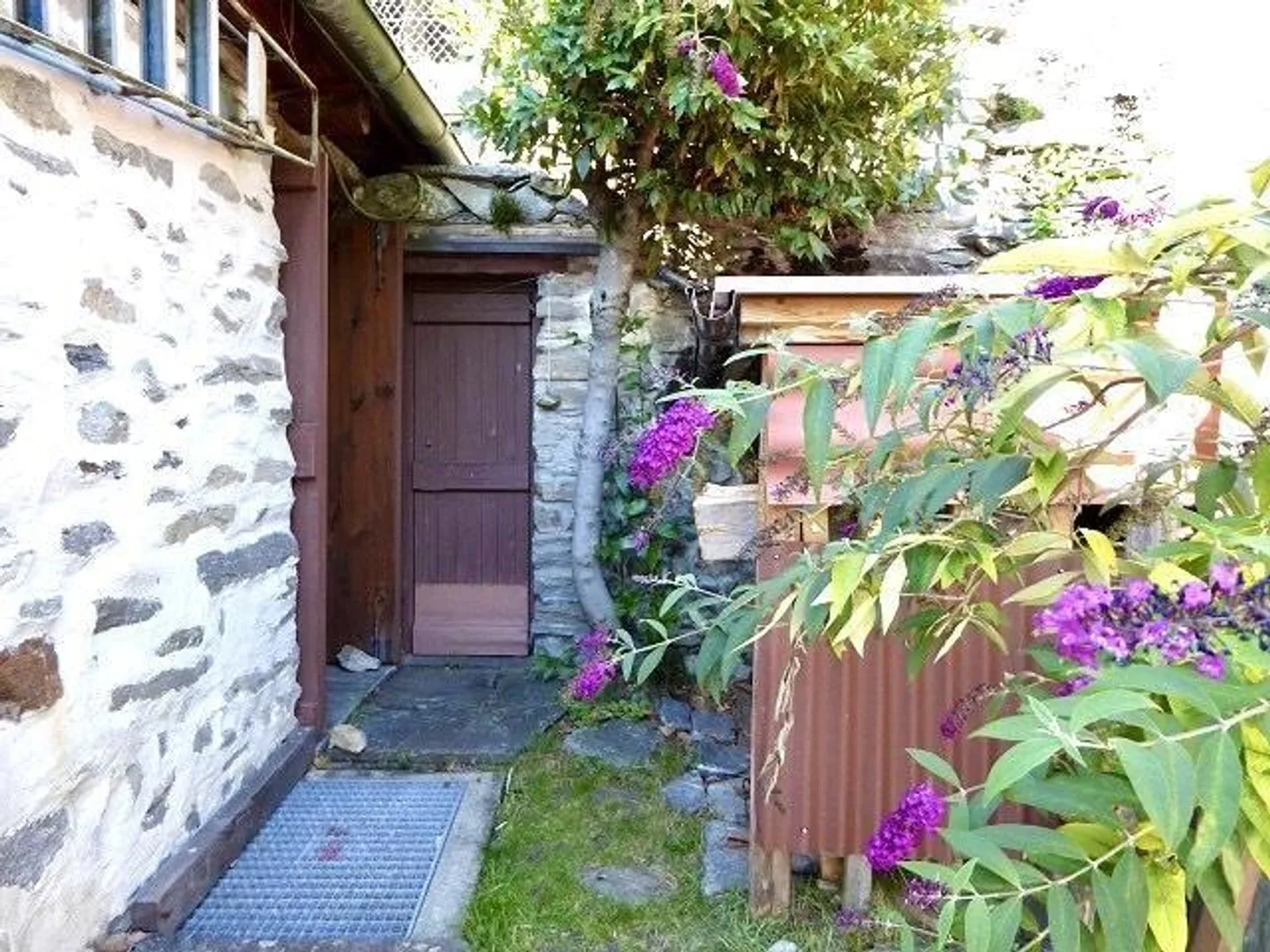 Rustico di 4 stanze con giardino in una posizione molto tranquilla e soleggiata... - Foto 21 di 34