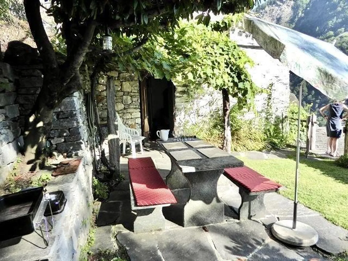Rustico di 4 stanze con giardino in una posizione molto tranquilla e soleggiata... - Foto 20 di 34