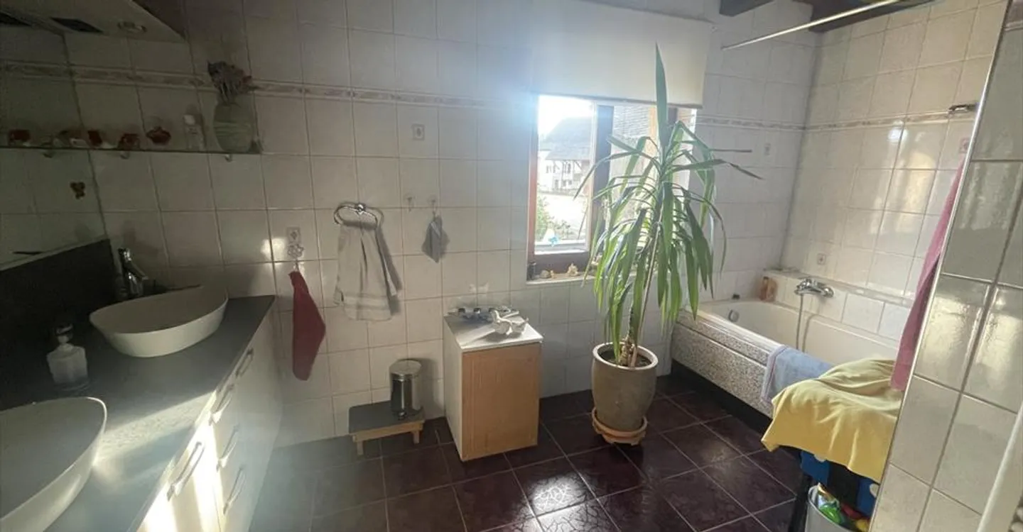 Incantevole Casa Familiare a Lugnez - Foto 8 di 10