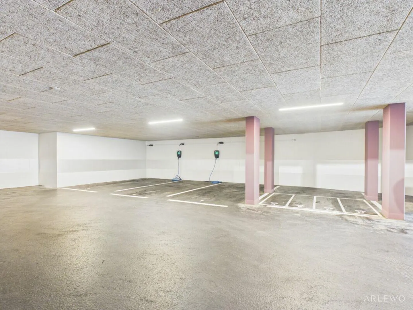 Posti auto in garage sotterranea in affitto - Foto 4 di 6