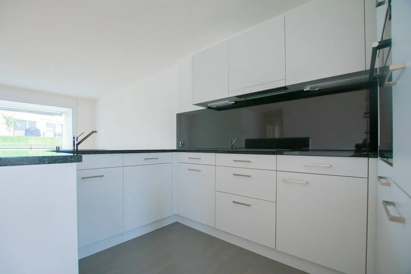 Appartement 4.5 pièces au rez-de-chaussée - en excellent état ! - Photo 1 sur 9