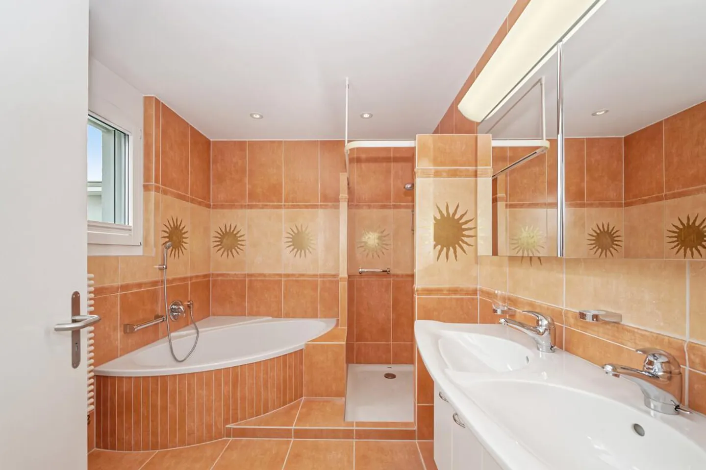 Appartamento 4.5 locali con terrazza e vista lago a Uerikon - Foto 4 di 5