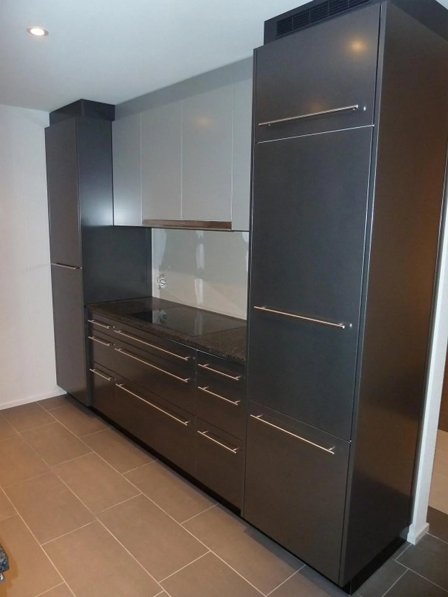 Elevated 4.5-room apartment on the ground floor - Photo 2 of 12