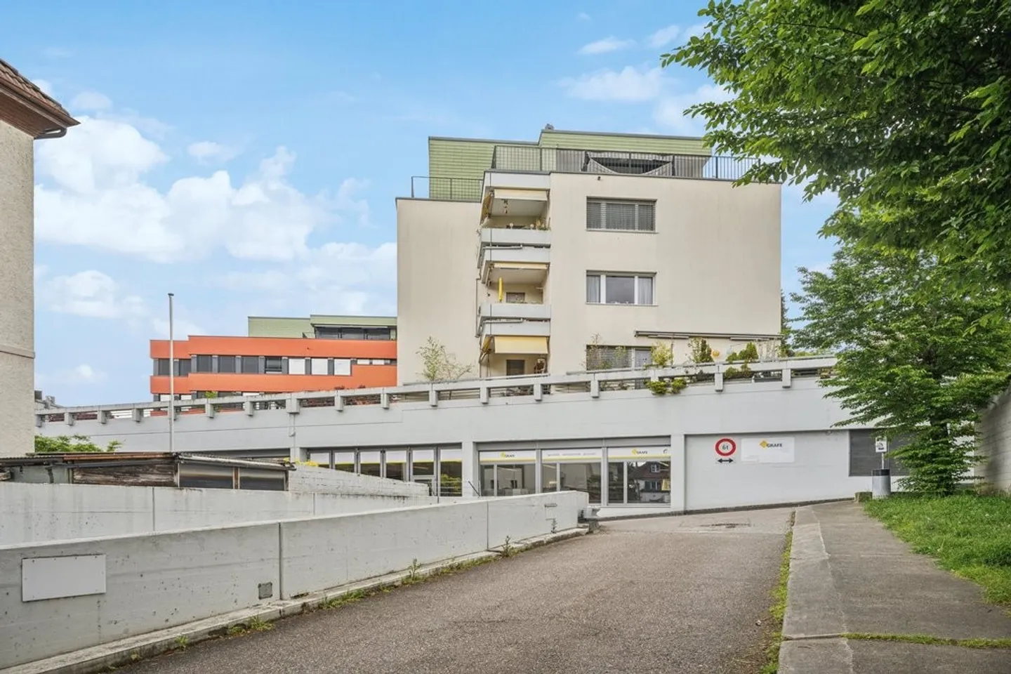 Beautiful office spaces in Birsfelden! - Photo 2 of 7