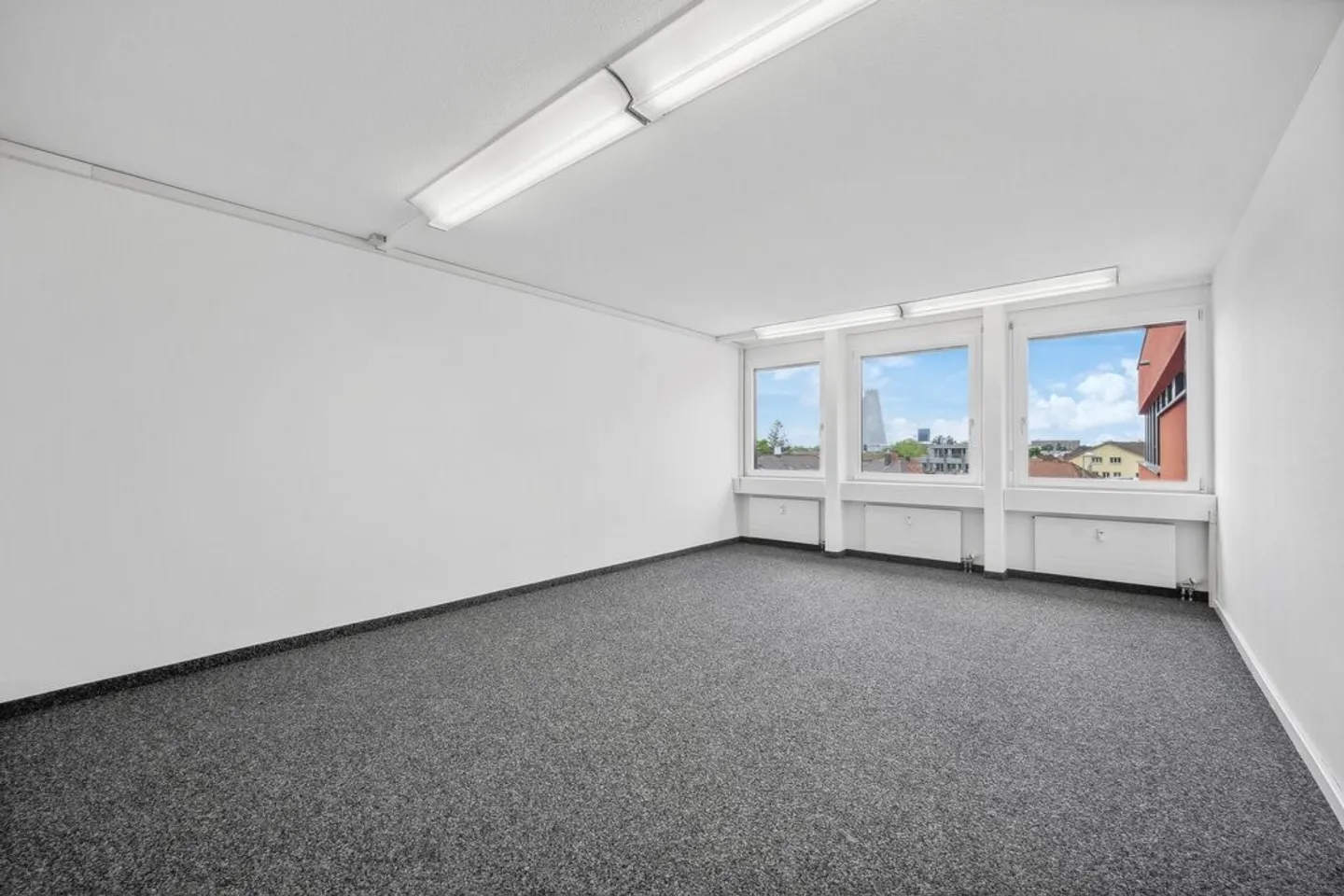 Beautiful office spaces in Birsfelden! - Photo 7 of 7
