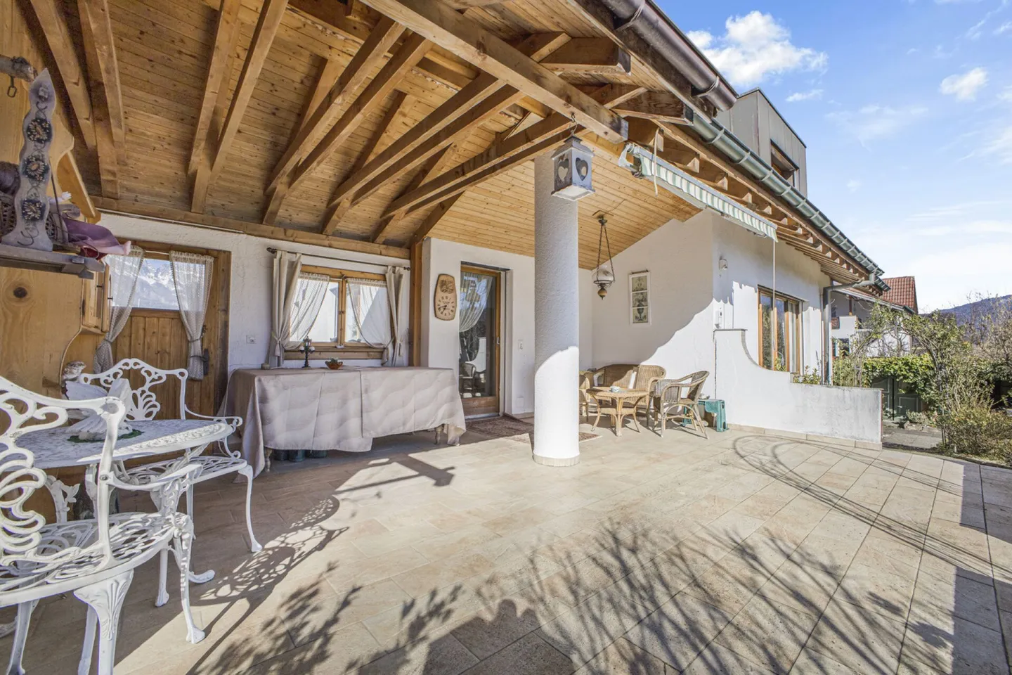 Grosszügiges Einfamilienhaus mit Garten - Foto 4 von 33