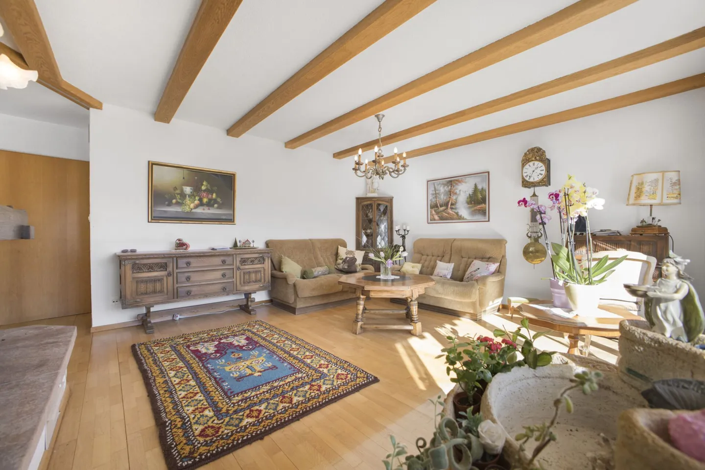 Grosszügiges Einfamilienhaus mit Garten - Foto 9 von 33