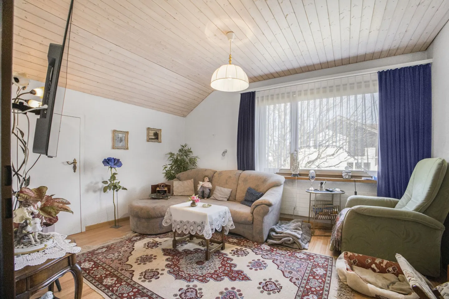 Grosszügiges Einfamilienhaus mit Garten - Foto 14 von 33