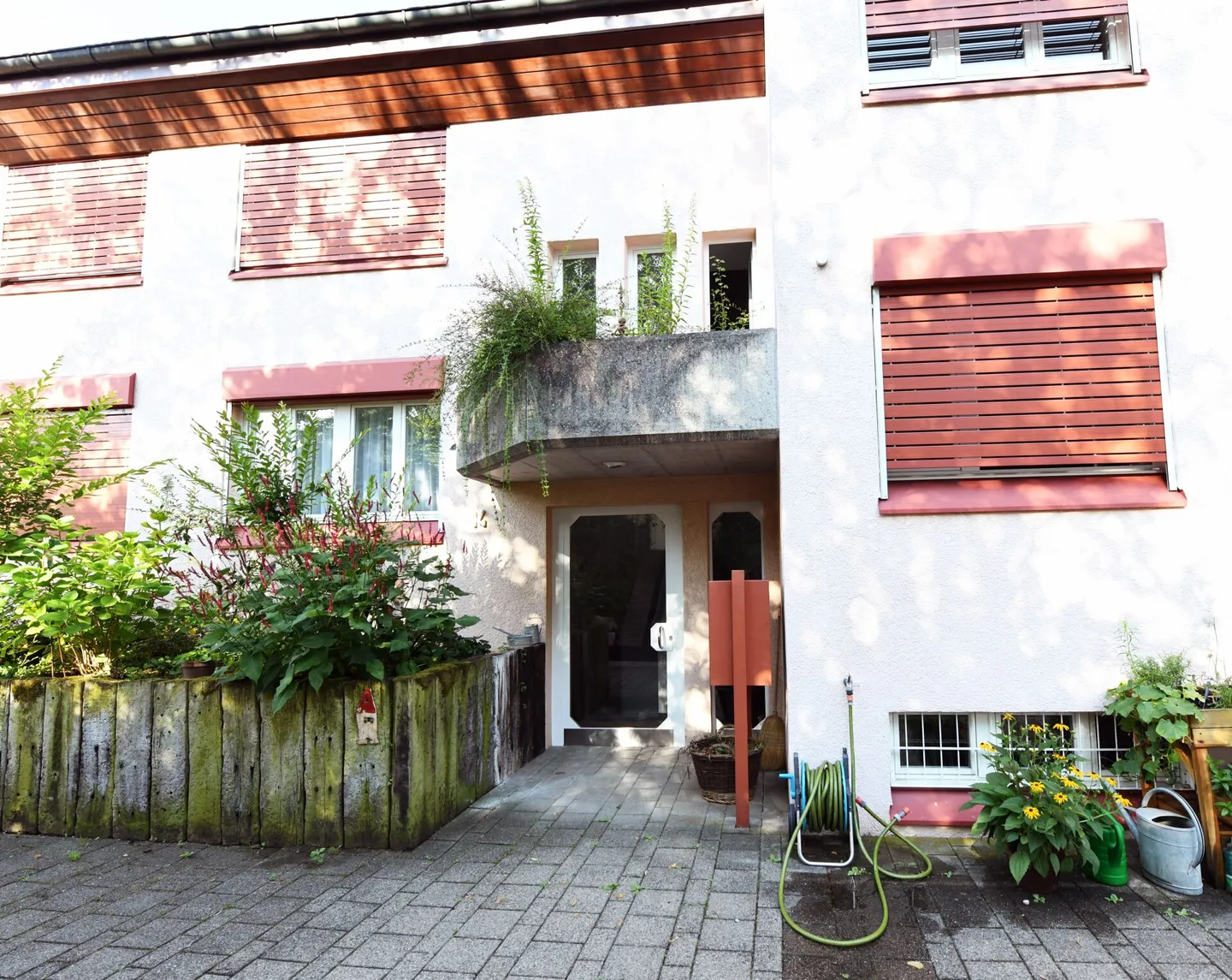 3 Available Rooms as Investment or Personal Use - Photo 1 of 13