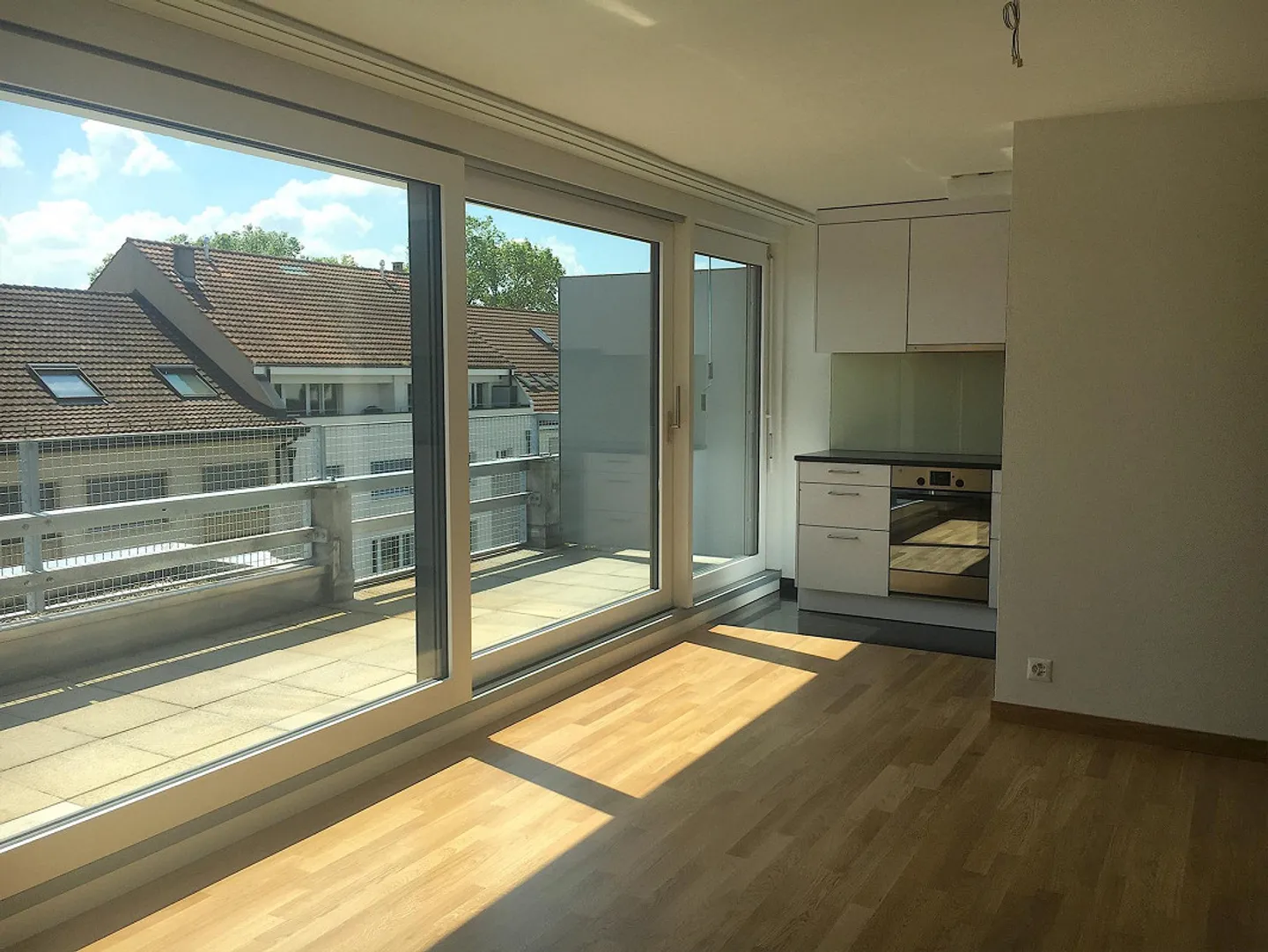 Appartement de rêve de 3,5 pièces en attique avec deux terrasses (20m²) - Photo 3 sur 13
