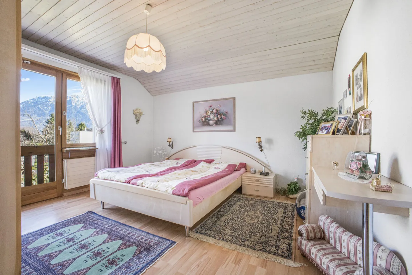 Grosszügiges Einfamilienhaus mit Garten - Foto 13 von 33