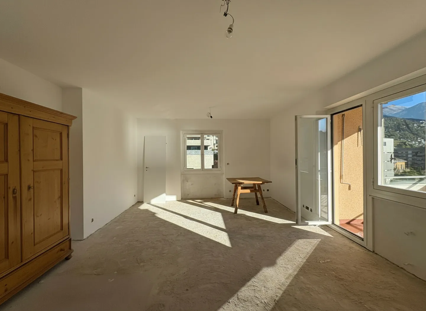 MINUSIO Vendesi monolocale in stato grezzo anche residenza secondaria - Foto 1 di 14