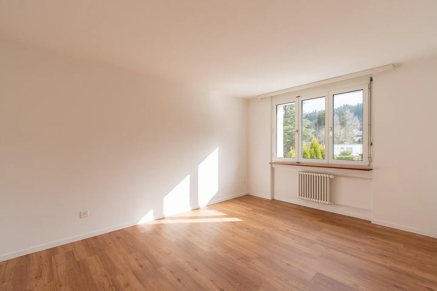 Helle 3.5 Zimmer-Wohnung mit Balkon - Foto 1 von 13