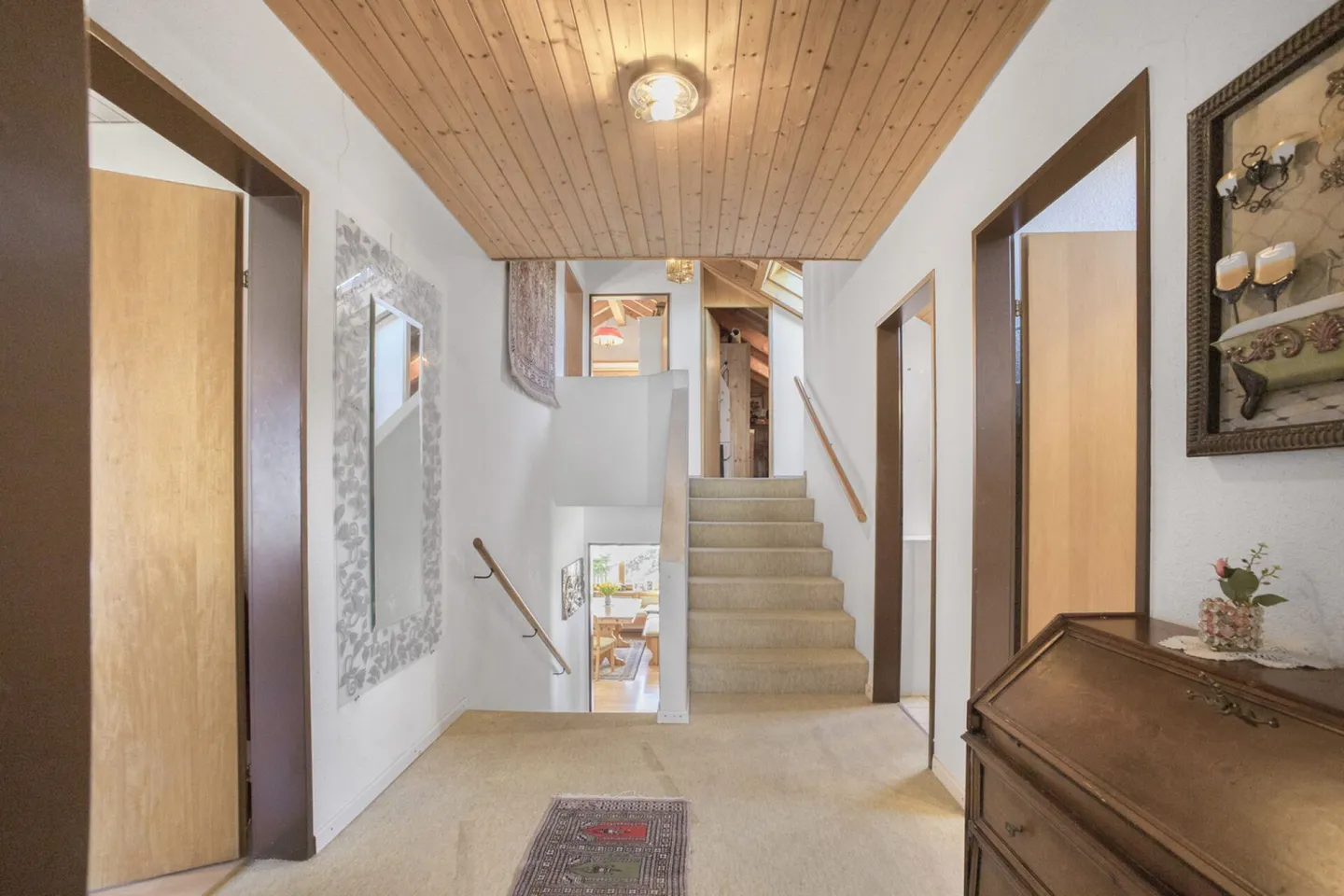 Grosszügiges Einfamilienhaus mit Garten - Foto 21 von 33