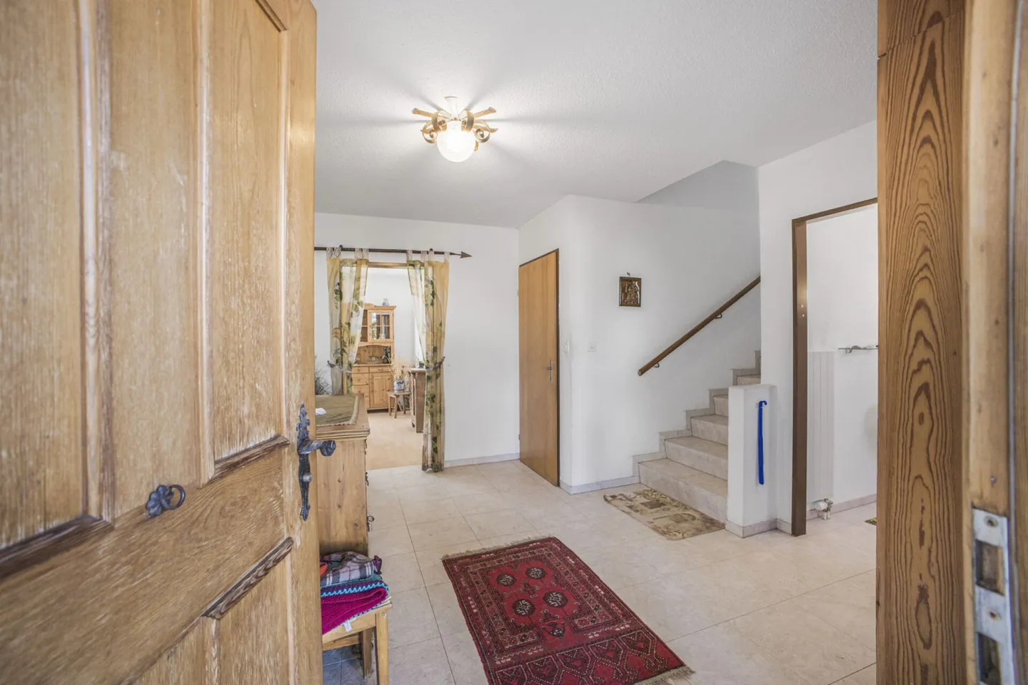 Grosszügiges Einfamilienhaus mit Garten - Foto 22 von 33