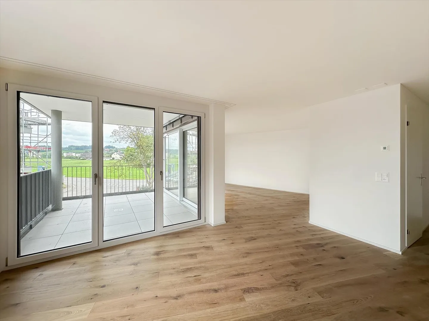 High-quality and modern apartment in a quiet neighborhood! - Photo 2 of 6