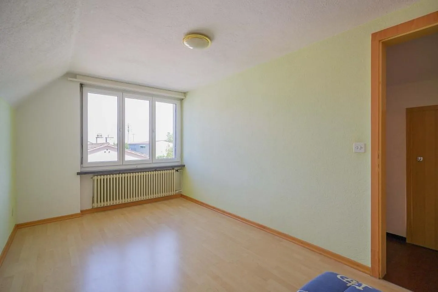 Charmantes Einfamilienhaus mit Wintergarten - Foto 12 von 13