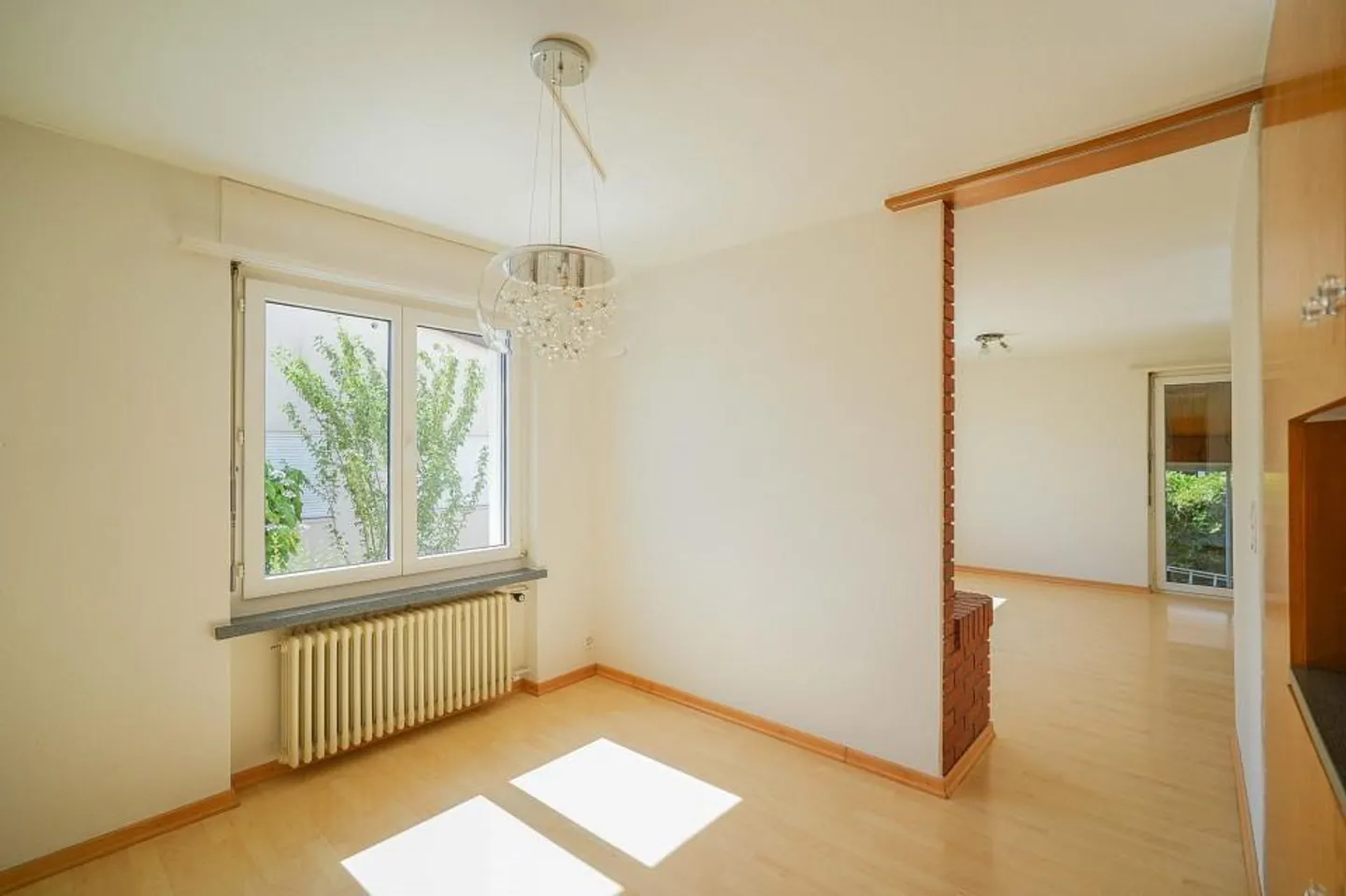 Charmantes Einfamilienhaus mit Wintergarten - Foto 7 von 13