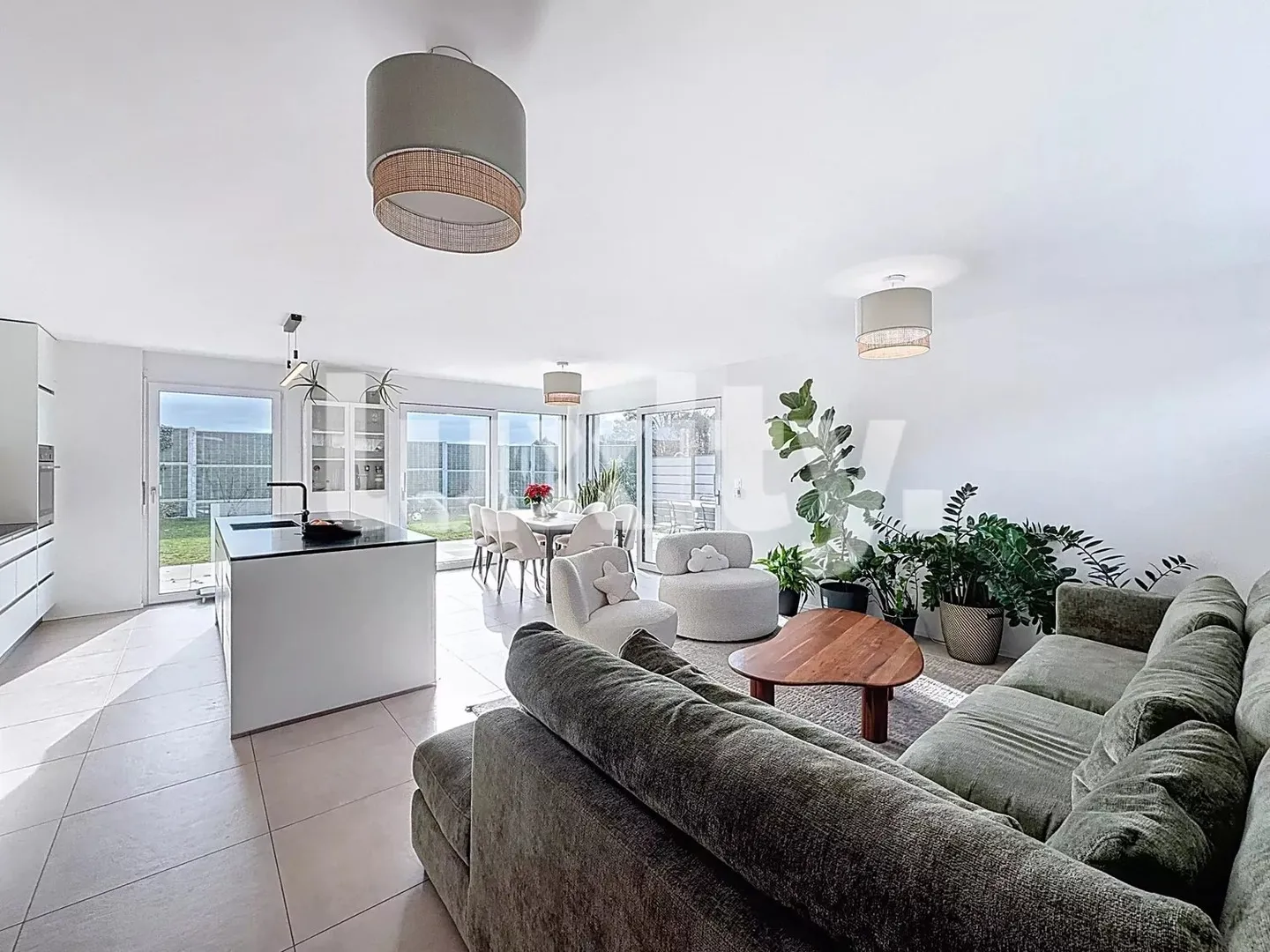 Nouvelle Maison Familiale avec Jardin - Photo 2 sur 4