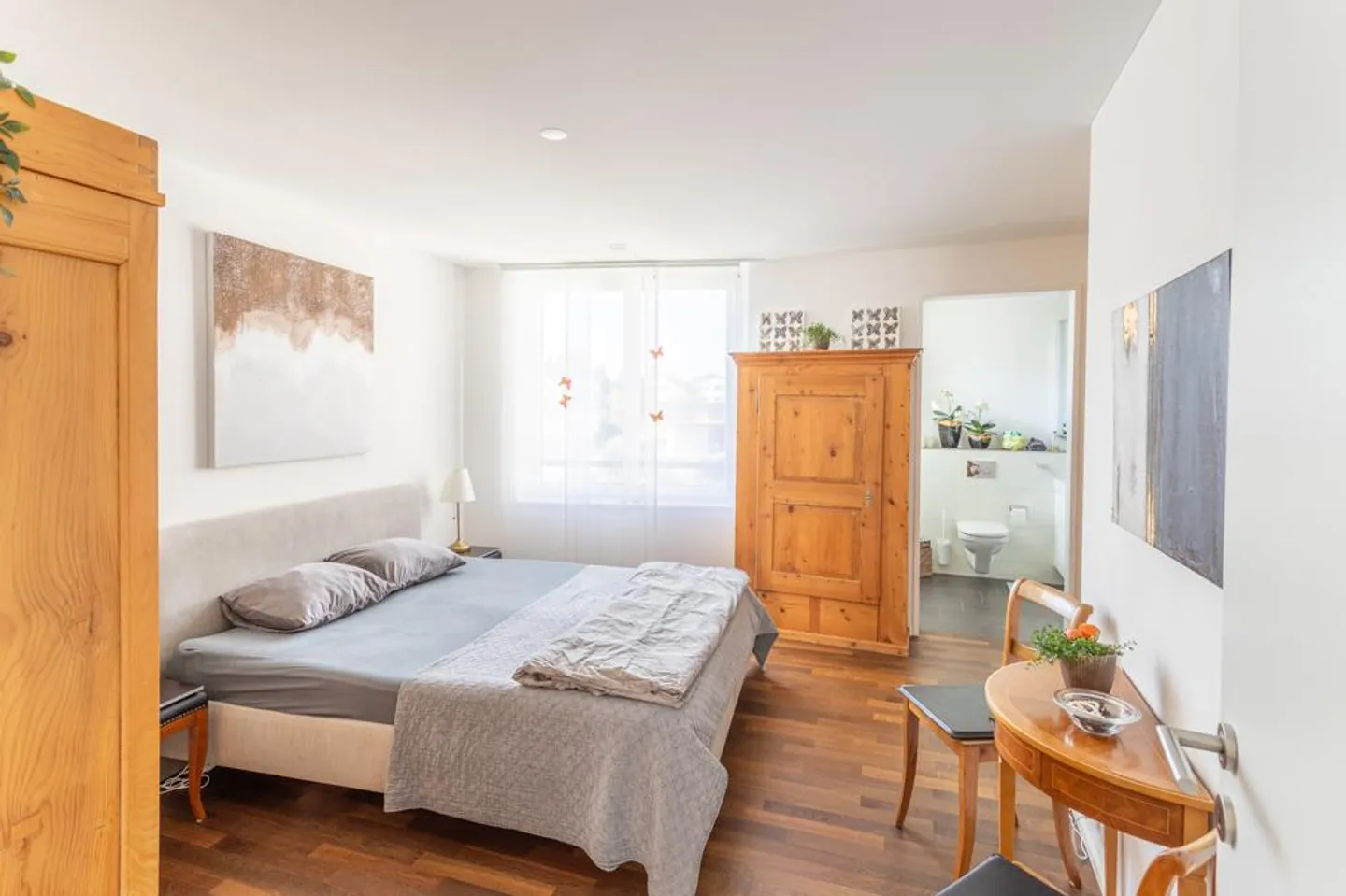 Appartement moderne 3½ pièces dans un emplacement calme - Photo 3 sur 7