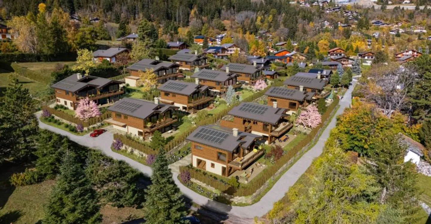 Living in the heart of the Swiss Alps: "Les Perles" - Photo 3 of 13