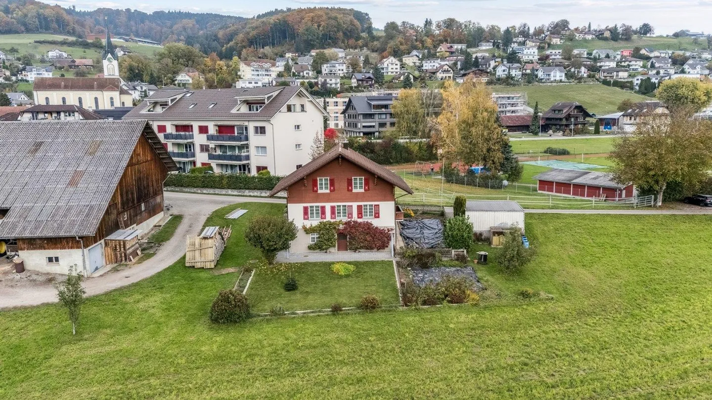 AgentSelly - Vie Charmante dans un Emplacement Calme - Photo 10 sur 13