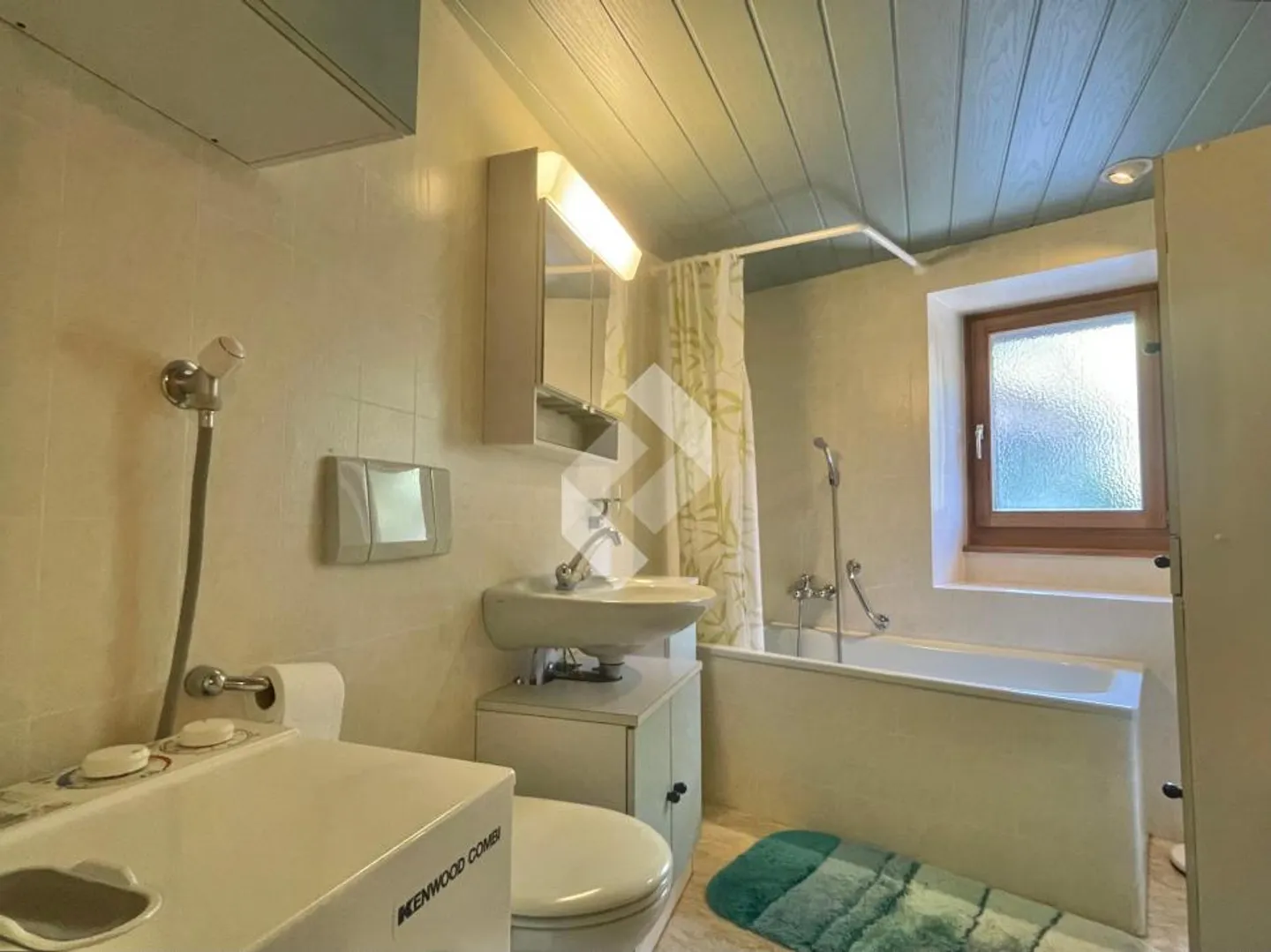 6.5-room apartment with mezzanine - Photo 10 of 13