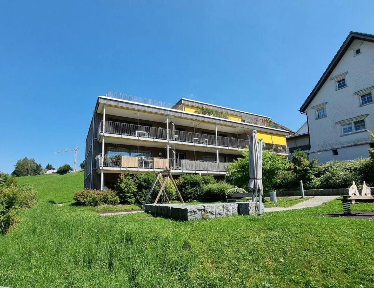 Appartamento moderno e luminoso di 3,5 stanze - Foto 1 di 9