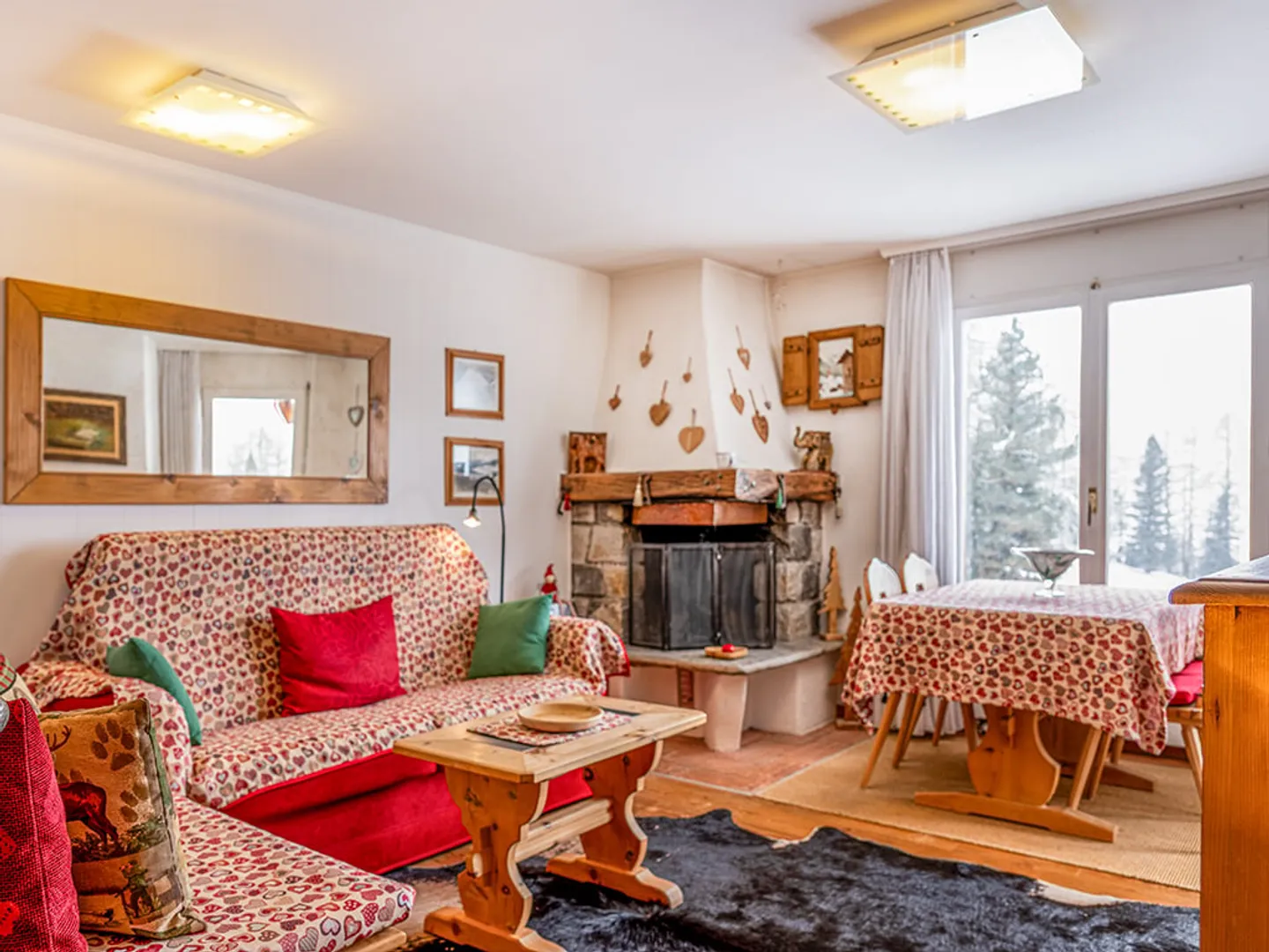 Cozy 2.5-room apartment with fireplace in Silvaplana-Surlej - Photo 2 of 7