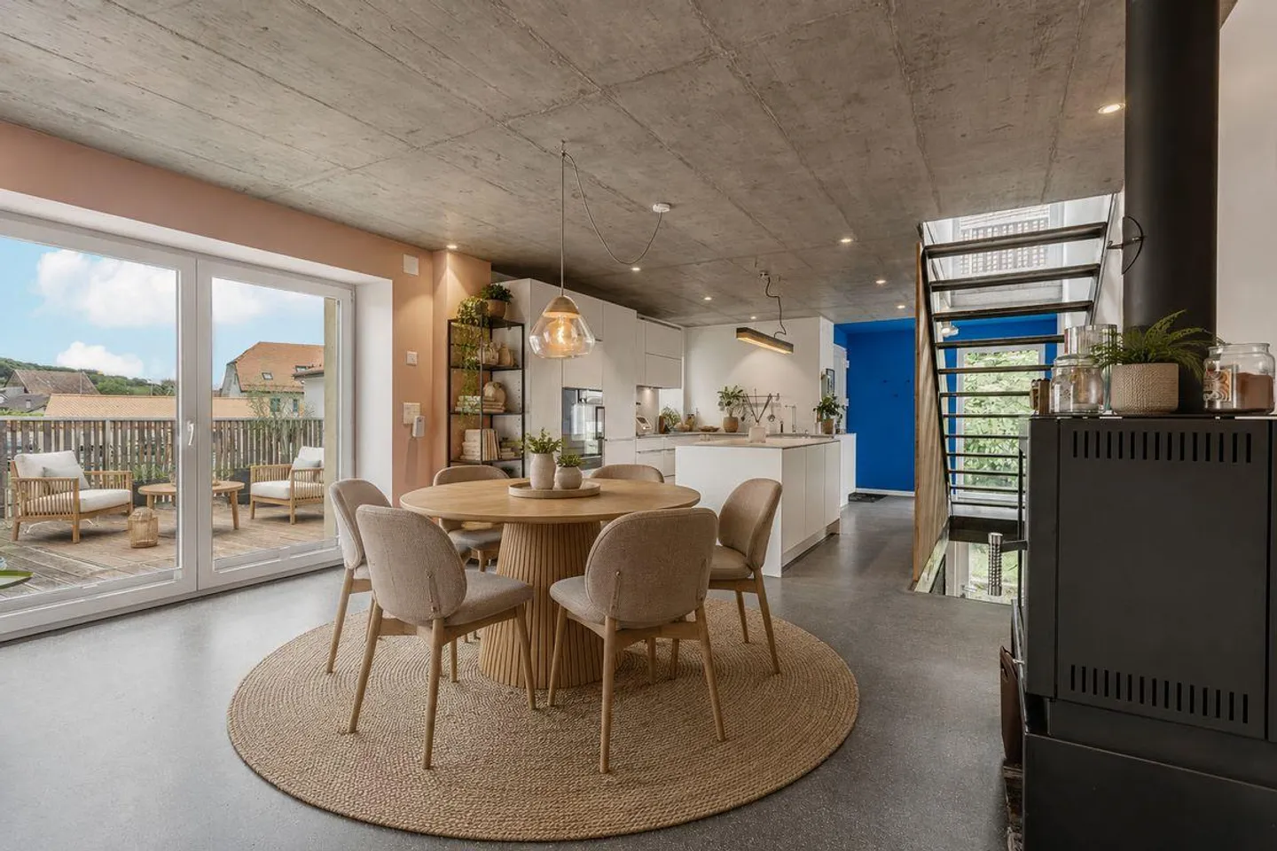 Affascinante casa di 4,5 stanze nel cuore di Suscévaz - Foto 3 di 9